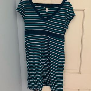 Aeropostale girls’ size L blue/white striped dress
